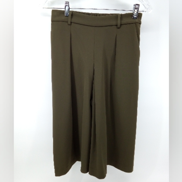 Uniqlo Olive Green Capri Pants Coo lats S Career Work Summer Spring Fall - Picture 1 of 8
